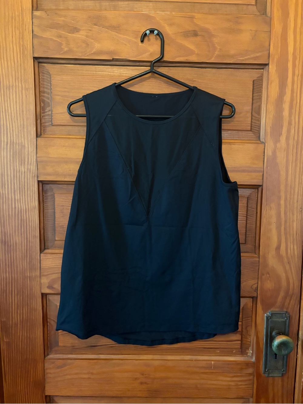 Lululemon Women's Sleeveless Black Crewneck Top Classic Everyday Tank NWOT L